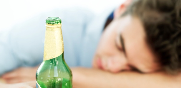 Em todos os países estudados, a maioria das mortes ligadas ao álcool (84%) foi de homens - Getty Images