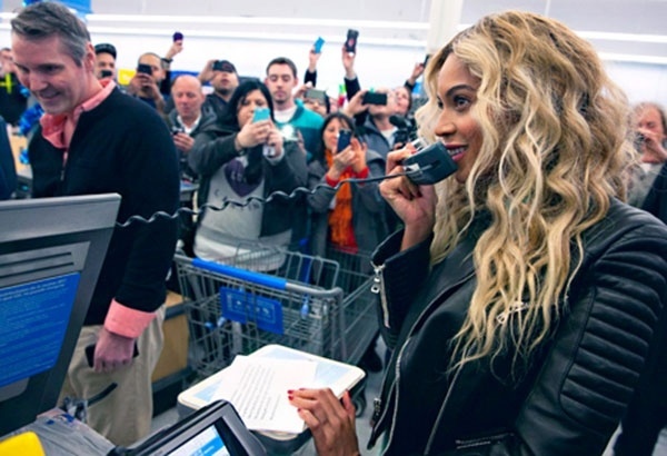 Beyoncé dá vale-compras em mercado dos EUA
