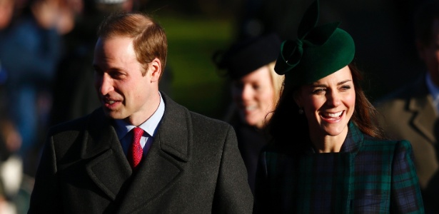 25.dez.2013 - O príncipe William e Kate Middleton vão a uma tradicional missa de Natal em Norfolk, na Inglaterra