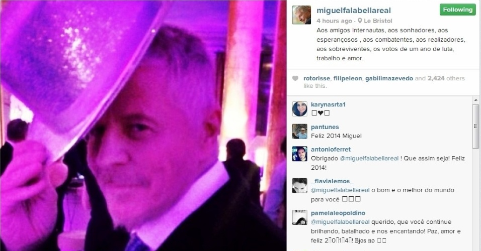 1.jan.2013 - Cheio de classe, Miguel Falabella manda seus votos de 2014 para seus seguidores do Instagram, diretamente do luxuoso hotel de Paris, Le Bristol, onde passou a noite da virada