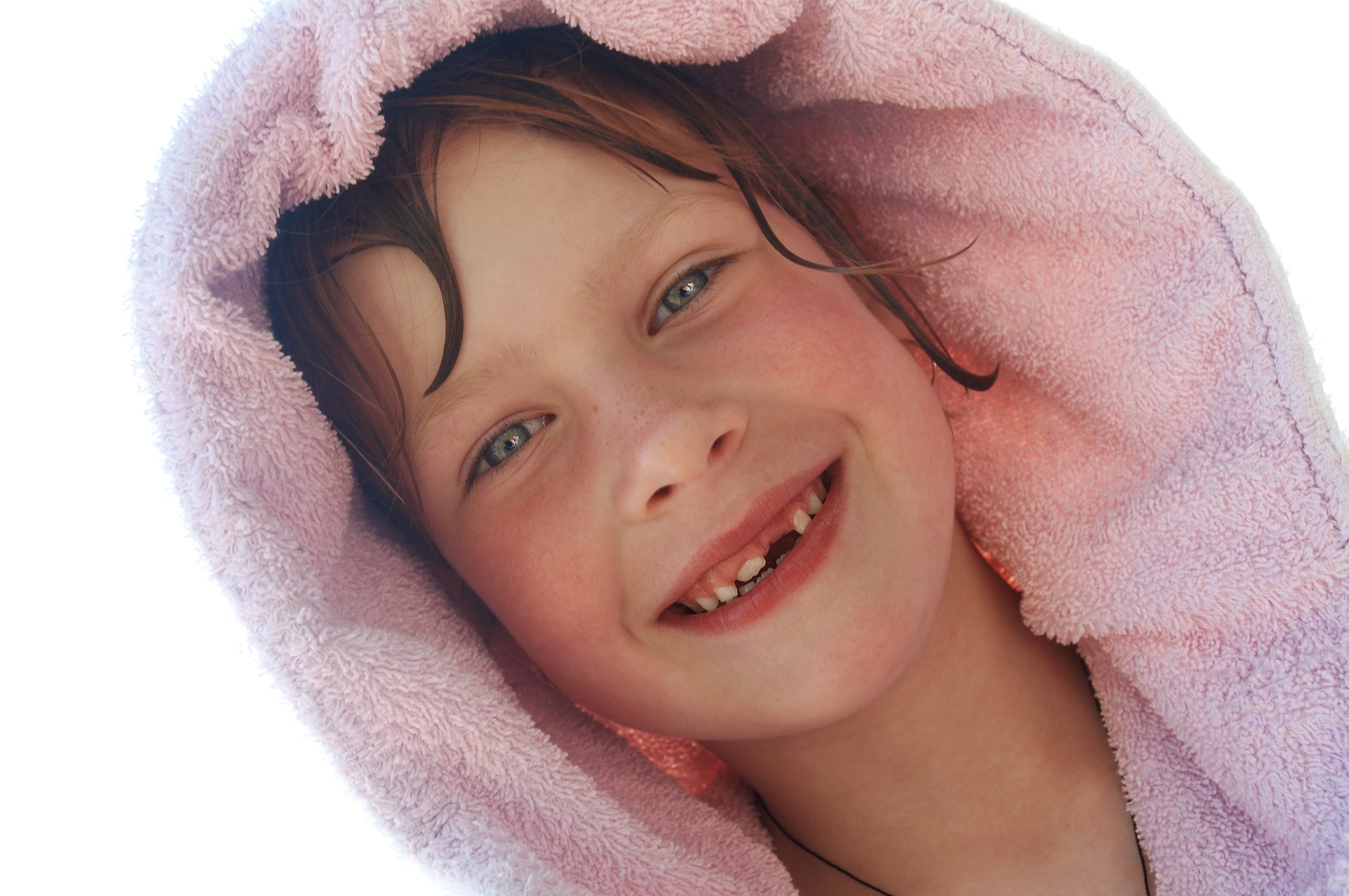 Quando os dentes de leite começam a cair e ser substituídos pelos permanentes? Em média, entre os 5 e 6 anos, segundo Imparato - Getty Images