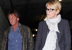 Em meio a boatos de namoro, Sean Penn e Charlize são clicados em aeroporto - Reprodução/People