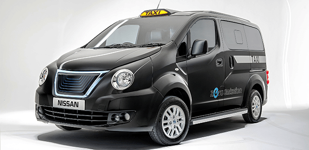Táxi da Nissan baseado na minivan elétrica EV200 é proposta para substituir "black cab" de Londres - AFP/Nissan GB