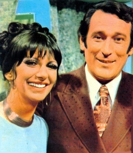 1972 - Paulo Goulart e Marília Pêra em cena da novela "Uma Rosa Com Amor"