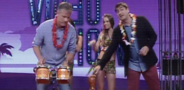 Marcello Novaes toca tambores com Zeca Camargo no "Vídeo Show"