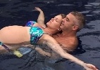 Grávida de sete meses, Ana Hickmann curte piscina com o marido - Reprodução/Instagram