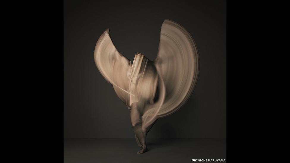 Artista japonês conseguiu efeito instigante sobrepondo imagens de dançarina - Shinichi Maruyama, cortesia da Bruce Silverstein Gallery, NY