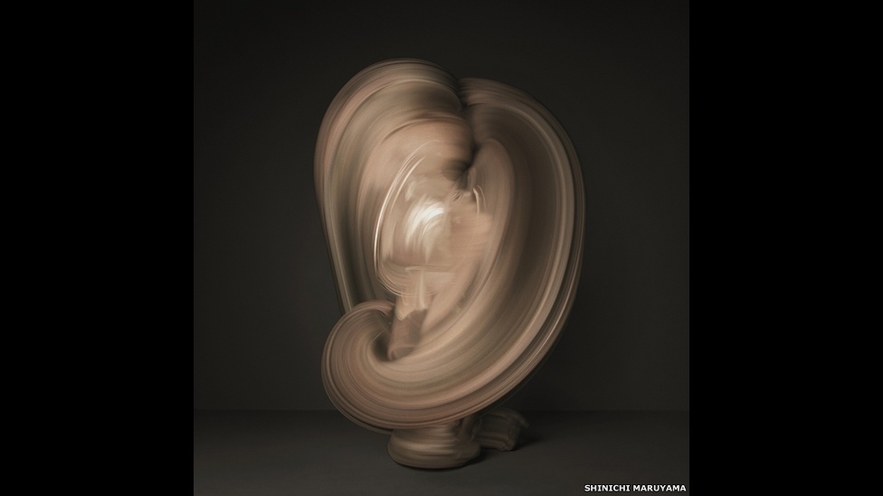 O fotógrafo japonês Shinichi Maruyama cria 'esculturas em movimento' com fotografias de bailarina nua - Shinichi Maruyama, cortesia da Bruce Silverstein Gallery, NY