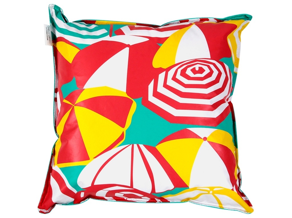 O bagun é um revestimento plastificado que pode ser usado tanto em áreas externas como internas. O material, com estampa criada pelo estilista Amir Slama, foi utilizado para criar capas para almofadas de 45 cm x 45 cm. À venda por R$ 55 na Tok & Stok (www.tokstok.com.br) - Divulgação