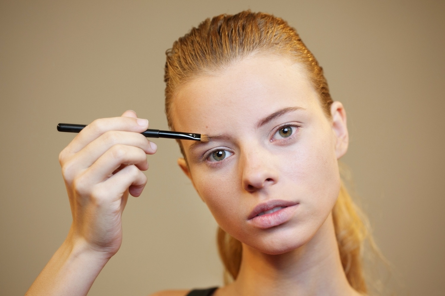 Passo a passo maquiagem bronzeada - 11 - Patrícia Araújo/UOL