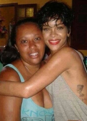 Rihanna usou a casa dos pais de Marília Raimundo como camarim