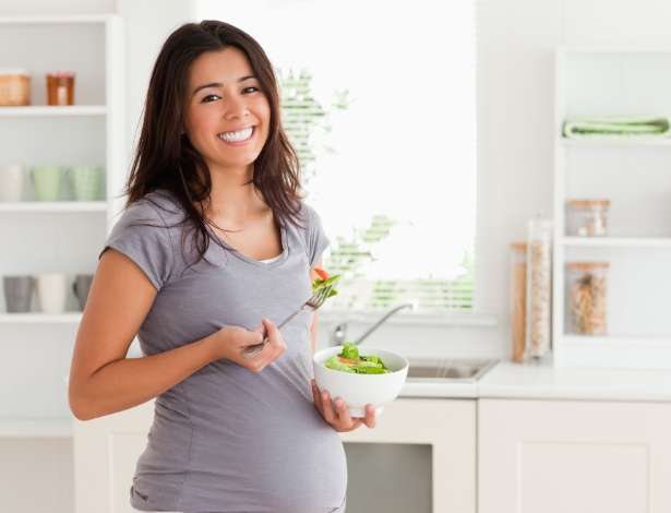 Um aumento de 30% no consumo de proteína magra já garante uma nutrição adequada à futura mamãe - Getty Images