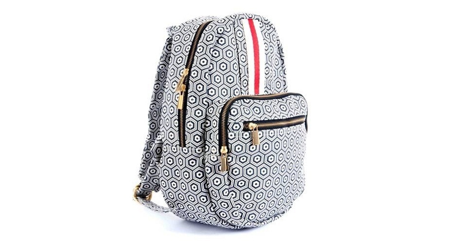 Mochila com estampa geométrica; R$ 289,90, na Imporium (www.imporium.com.br). Preço pesquisado em janeiro de 2014 e sujeito a alterações - Divulgação