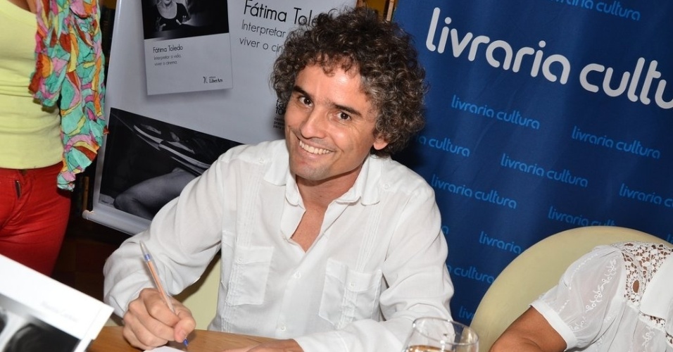 20.jan.2014 - Maurício Cardoso no lançamento do livro "Interpretar a Vida: Viver o Cinema", da preparadora de elenco Fátima Toledo, na Livraria Cultura, em São Paulo