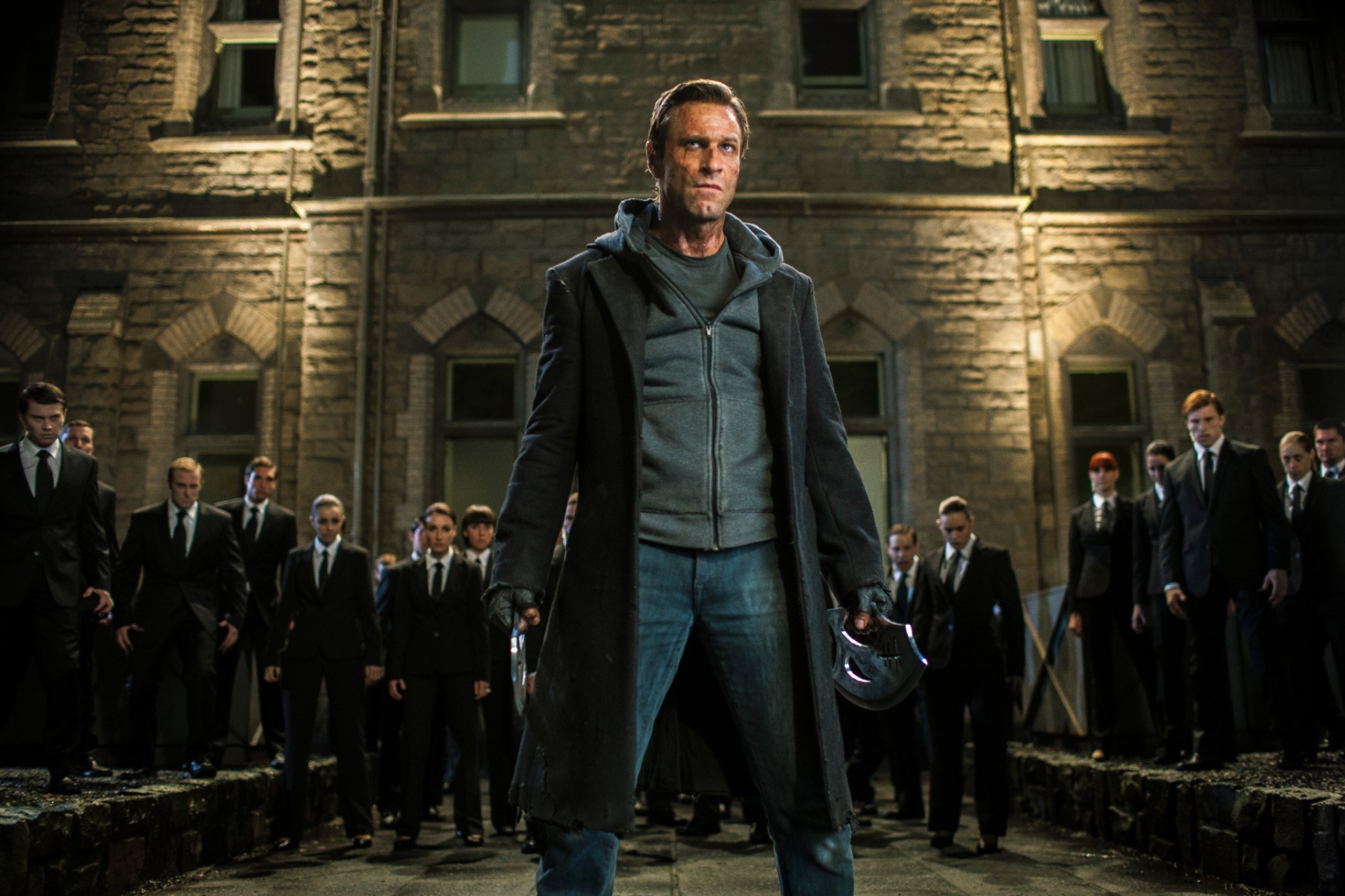 Cena de "Frankenstein: Entre Anjos e Demônios" (2014), de Stuart Beattie - Divulgação/Playarte