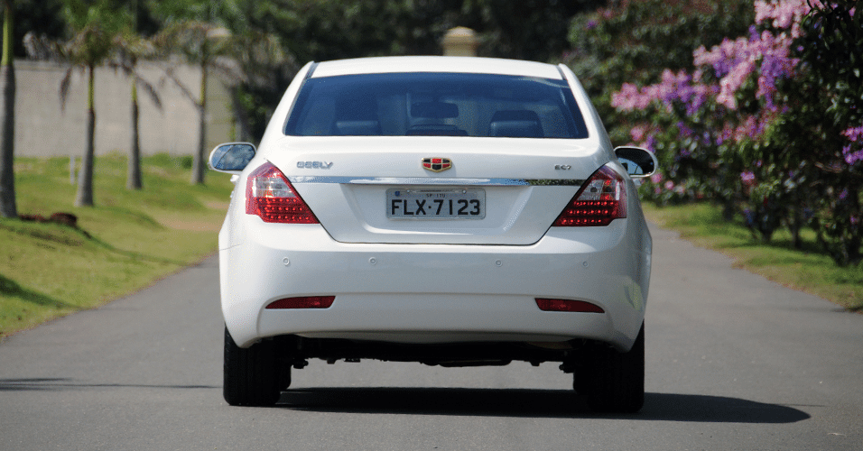 Geely EC7 - Murilo Góes/UOL