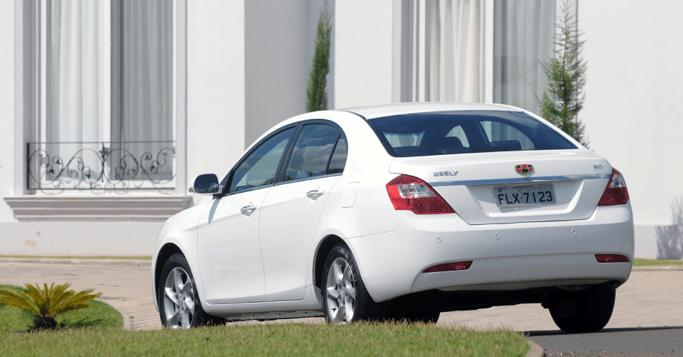 Geely EC7 - Murilo Góes/UOL