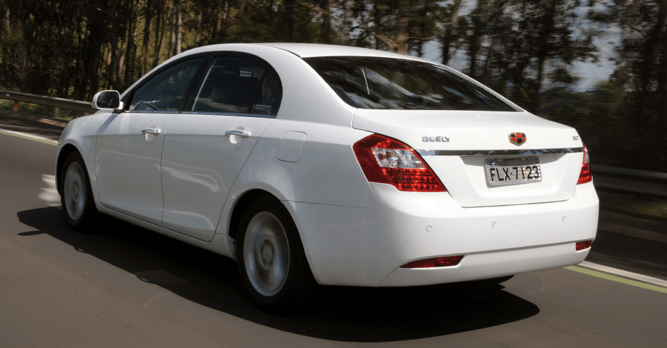 Geely EC7 - Murilo Góes/UOL