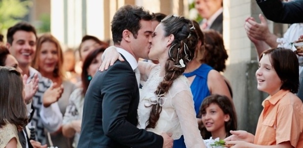 Em "Amor à Vida", Gina e Elias se casam
