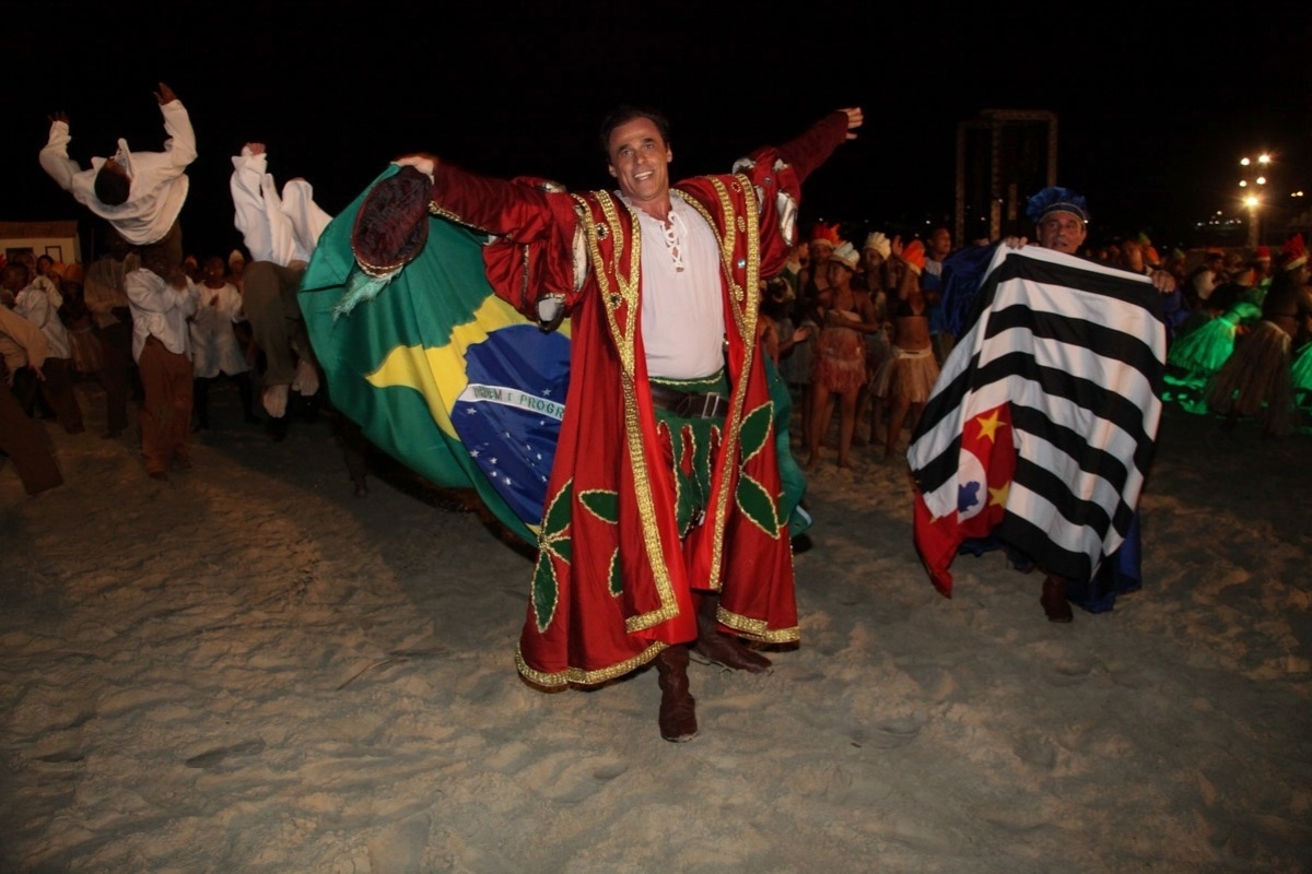 22.jan.2014 - Oscar Magrini vive Martim Afonso de Souza na 32ª encenação da Fundação de São Vicente, no litoral de São Paulo  - Marcos Ribas/Photo Rio News