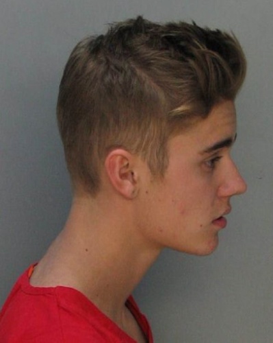 23.jan.2014 - Justin Bieber em foto tirada pelo departamento de polícia de Miami