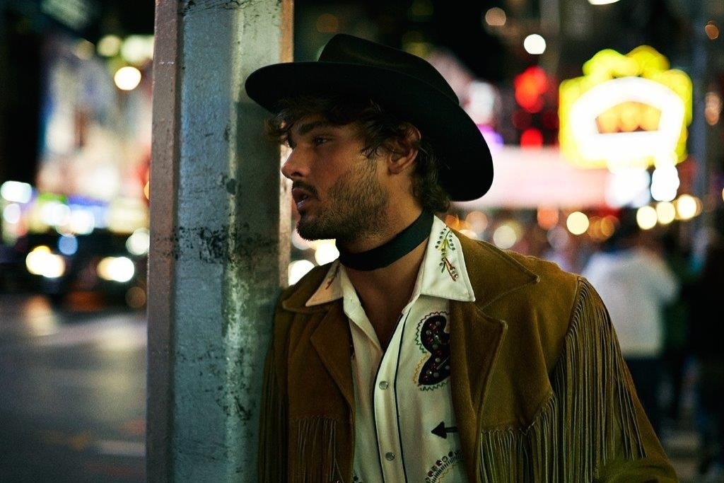 O top Marlon Teixeira posou para o fotógrafo Hans Neumann, que trabalha em Nova York - Divulgação