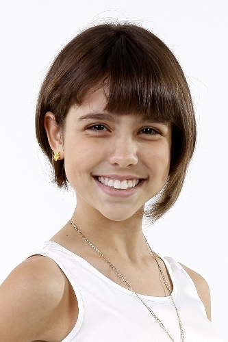 Bel é interpretada por Bruna Carvalho e tem 12 anos de idade. Ela estuda na mesma escola que Janu, de quem é melhor amiga. Inteligente, vai aprontar muito com as Chiquititas. A menina também vai namorar o Rafa
