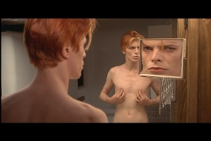 O Homem Que Caiu na Terra (Dir.: Nicolas Roeg, 1976) - Reprodução