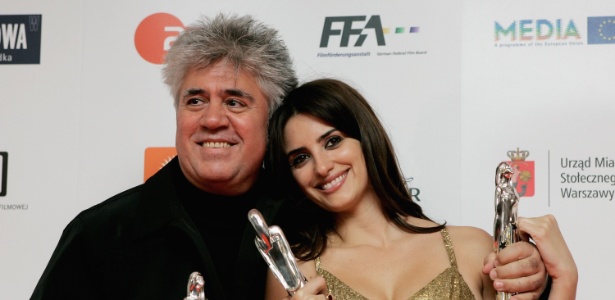 O diretor Pedro Almodóvar e a atriz Penélope Cruz - Ralph Orlowski/Getty Images