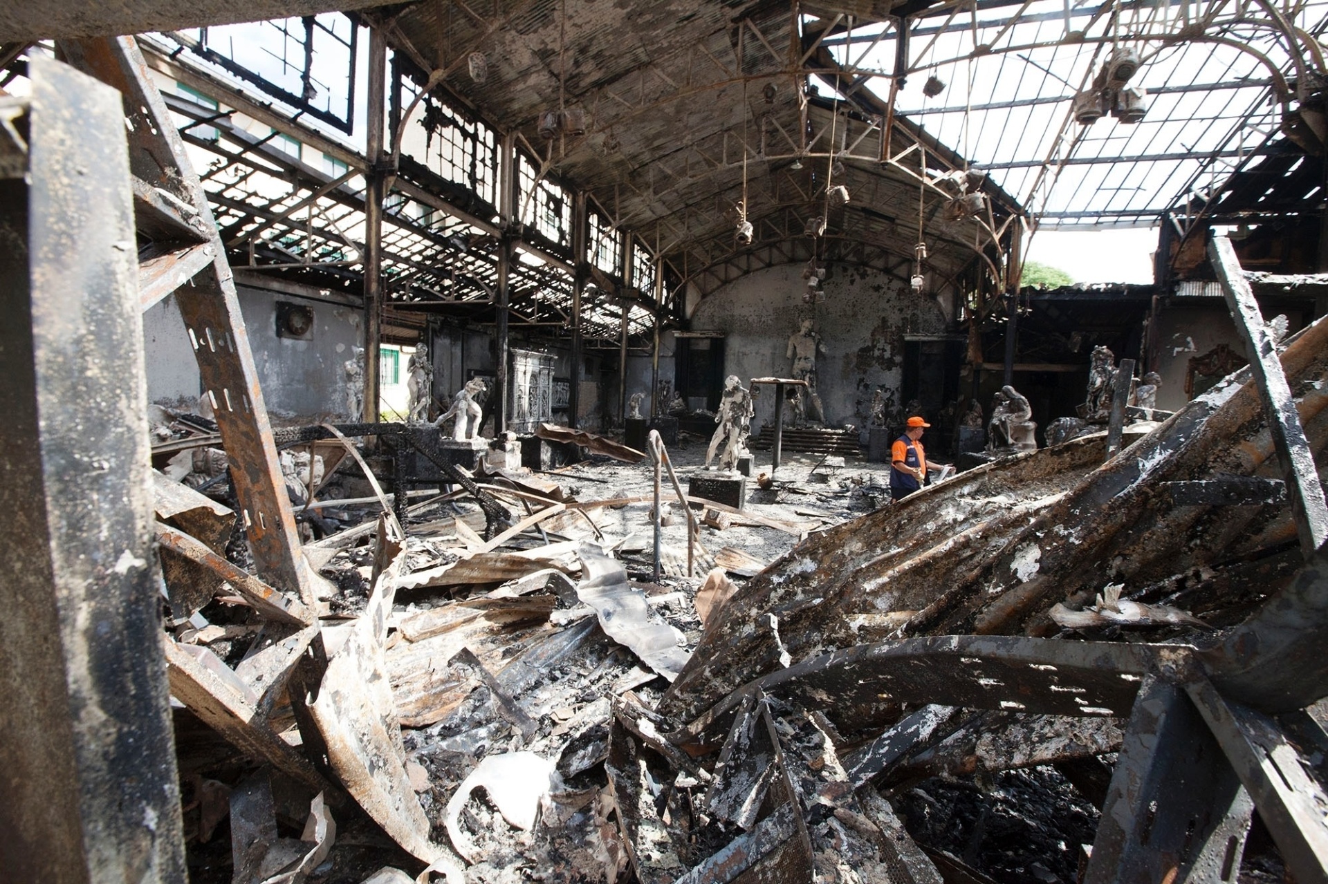 4.fev.2014 - Incêndio de grandes proporções destrói o Centro Cultural do Liceu de Artes de Ofícios de São Paulo, no bairro do Bom Retiro, região central da capital paulista - Mario Ângelo/Sigmapress/Estadão Conteúdo