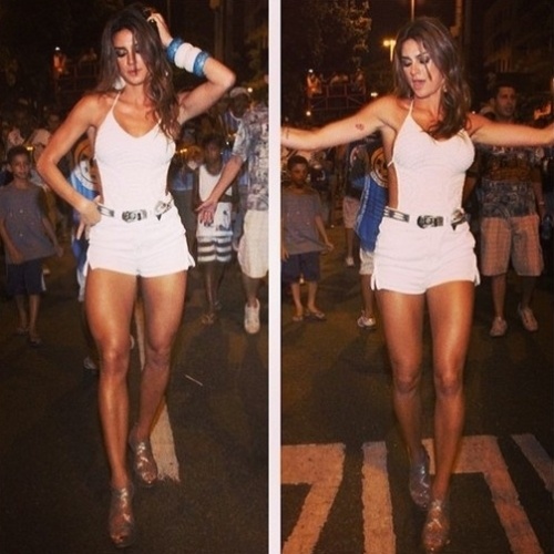 06.fev.2014 - Thaila Ayala declara seu amor à escola de samba carioca Vila Isabel.