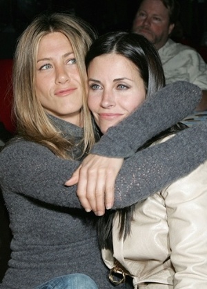 Jennifer Aniston e Courteney Cox: melhores amigas em "Friends" e na vida real