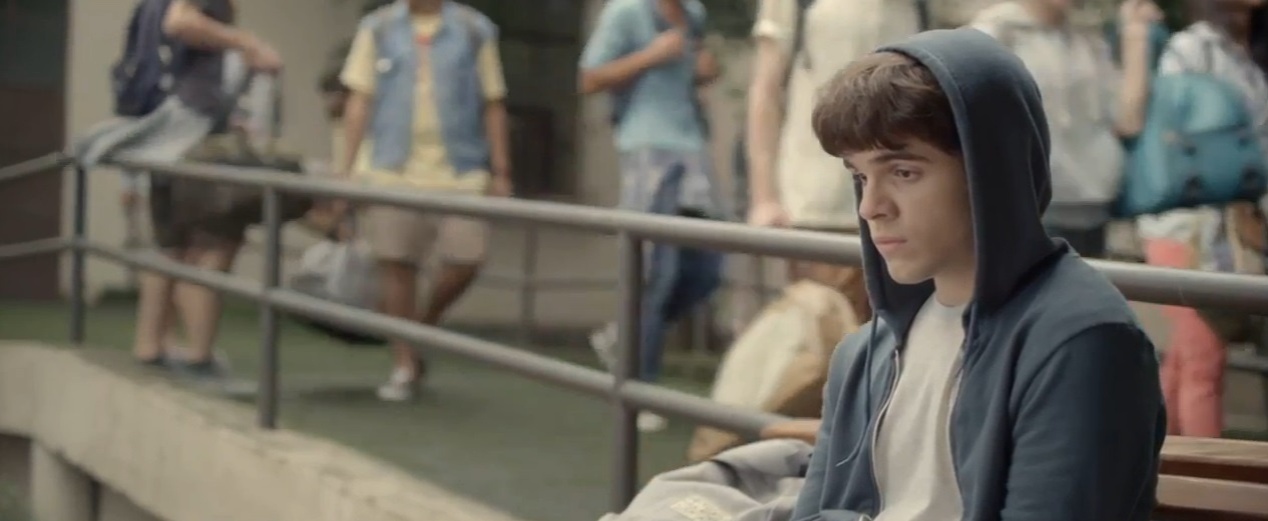 Guilherme Lobo em cena de "Hoje Eu Quero Voltar Sozinho" - Reprodução