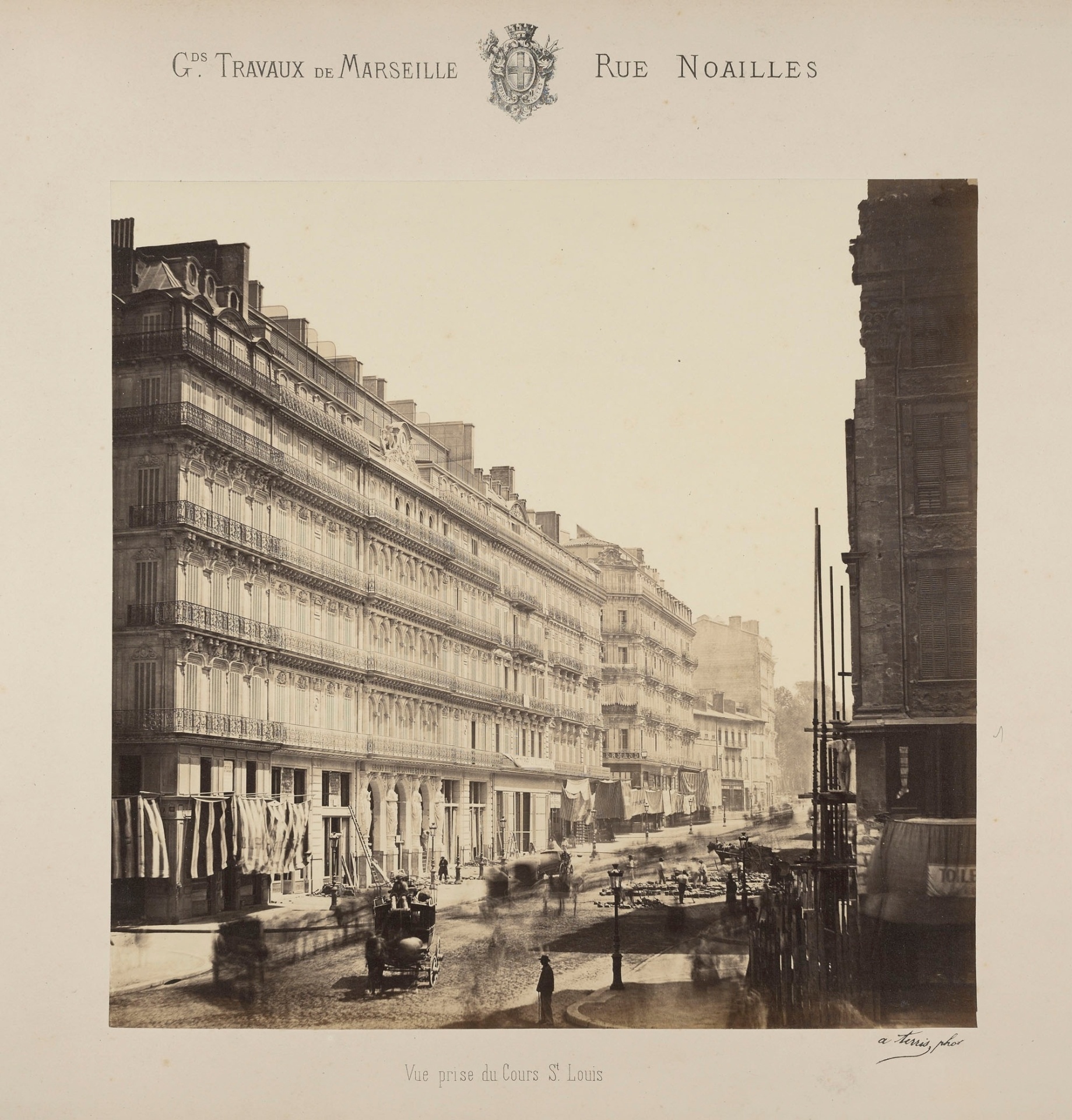 A exposição "A Collective Invention: Photographs at Play", em cartaz na Morgan Library & Museum, em Nova York, tem como foco as diferentes funções desempenhadas pela fotografia ao longo dos anos, tanto como ferramenta para documentar os acontecimentos quanto como obra de arte - The Morgan Library & Museum