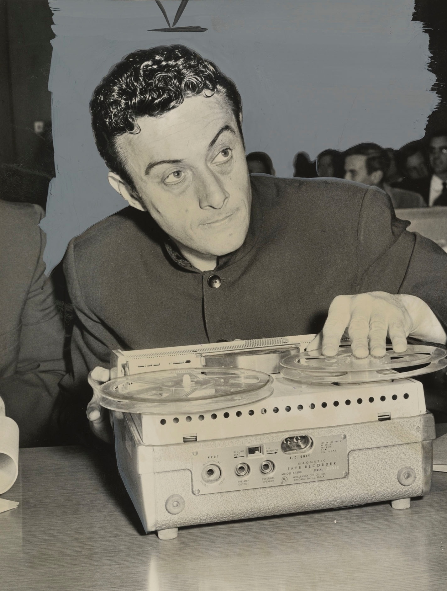 A exposição "A Collective Invention: Photographs at Play", em cartaz na Morgan Library & Museum, em Nova York, tem como foco as diferentes funções desempenhadas pela fotografia ao longo dos anos, tanto como ferramenta para documentar os acontecimentos quanto como obra de arte - The Morgan Library & Museum