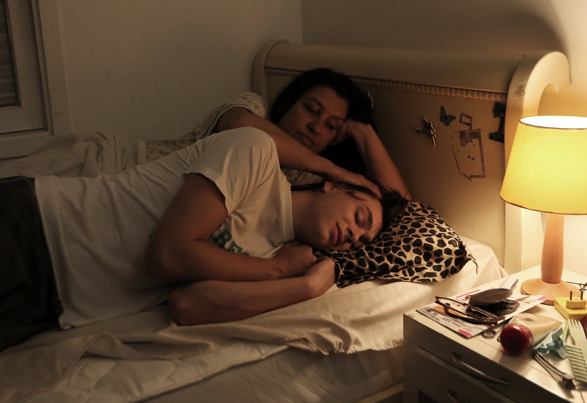 Regina Casé e Michel Joelsas no set de "Que Horas Ela Volta?" - Aline Arruda/Divulgação