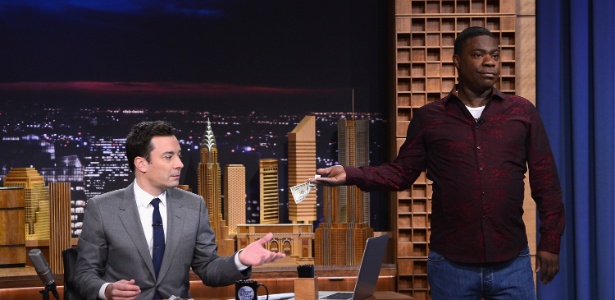 17.fev.2014 - Tracy Morgan participa do "The Tonight Show" apresentado por Jimmy Fallon no Rockefeller Center, em Nava York