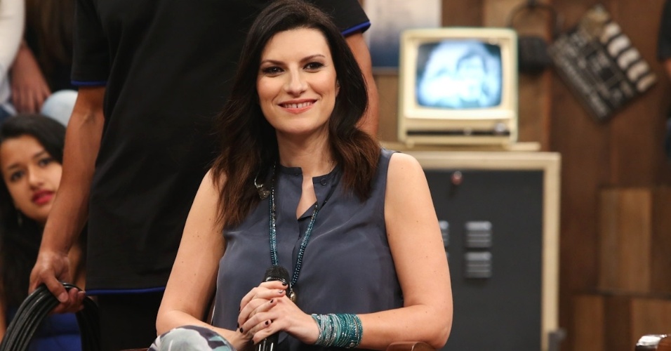 18.fev.2014 - Laura Pausini participa do programa "Altas Horas"
