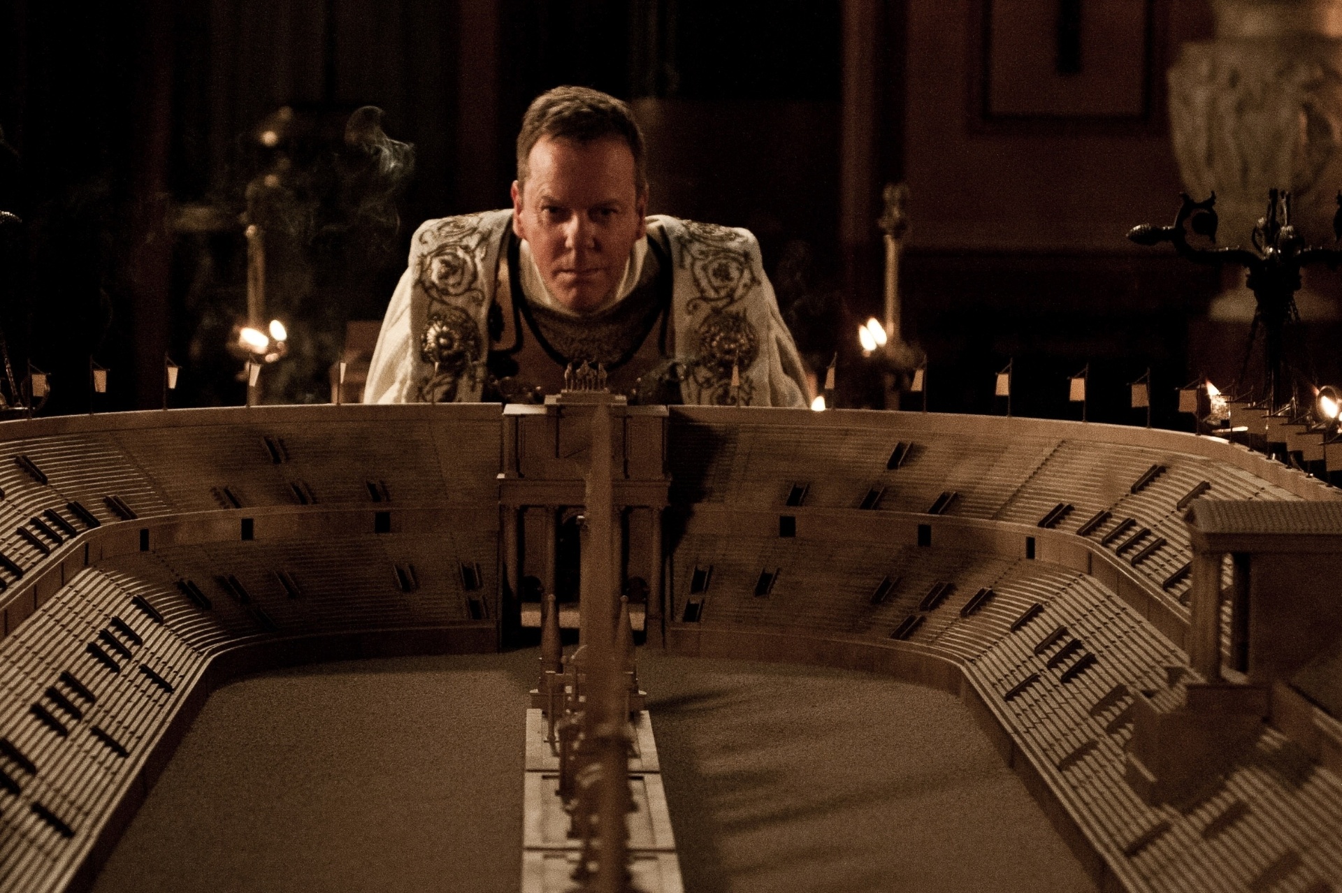 Kiefer Sutherland em cena de "Pompeia", do diretor Paul W.S. Anderson - Imagem Filmes/Divulgação