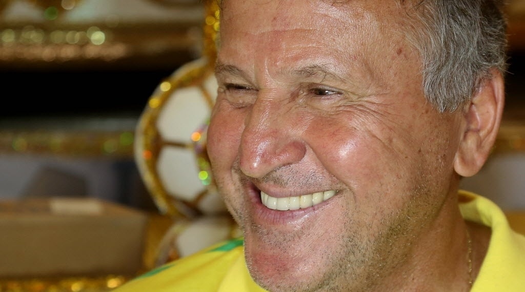 18.02.2014 - Zico visita o barracão da Imperatriz Leopoldinense - Fernando Maia/UOL