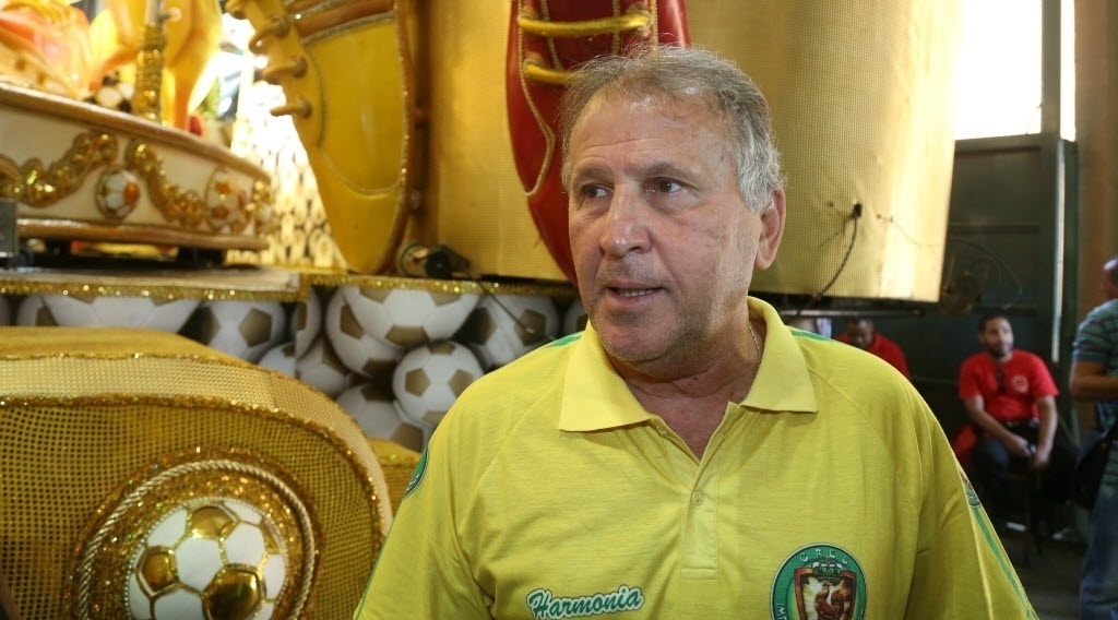 18.02.2014 - Zico visita o barracão da Imperatriz Leopoldinense - Fernando Maia/UOL