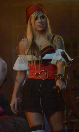 15.fev.2014 - Vanessa na Festa Pirata