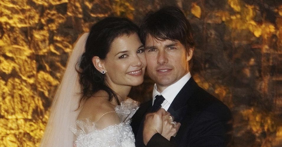 18.nov.2006 - Tom Cruise e Katie Holmes se casam em castelo medieval na cidade de Braccino, na Itália