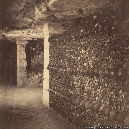 A foto faz parte da instalação "Paris as Muse: Photography, 1840s-1930s" ("Paris como Musa: Fotografia, 1840-1930"), que reúne 40 fotografias da coleção do museu para celebrar os primeiros cem anos de fotografia em Paris. A instalação está em cartaz no Metropolitan Museun of Art, em Nova York - The Metropolitan Museum of Art, New York