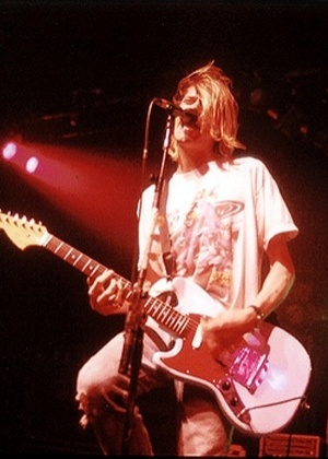 Kurt Cobain durante a última apresentação do Nirvana, em Munique, em 1º de março de 1994 - Reprodução