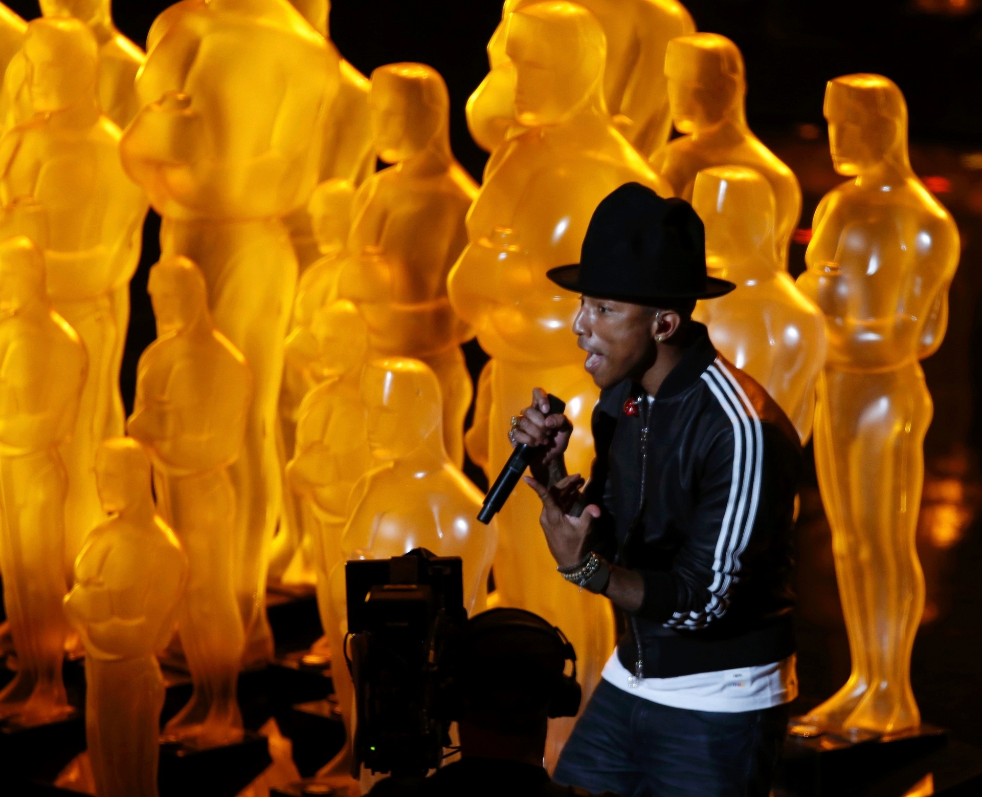 Pharrell Williams Oscar 2014 - Lucy Nicholson/Reuters
