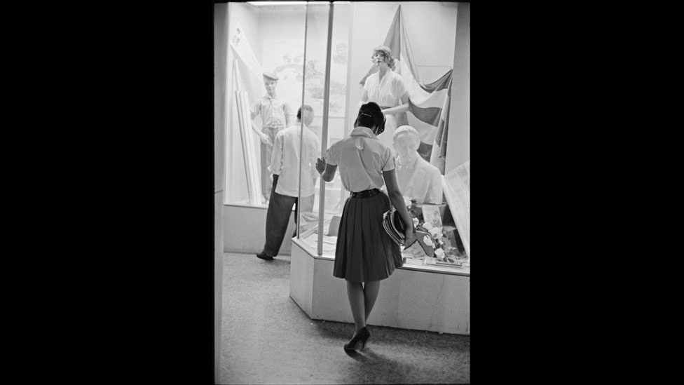 "Cammaguey, Cuba". Fotógrafo apresenta imagem de cidade após a revolução cubana (1963) - Henri Cartier-Bresson/Magnum Photos/Fondation Henri Cartier-Bresson