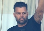 Ricky Martin aproveita a manhã na varanda do quarto - Gabriel Reis e André Freitas / Ag. News