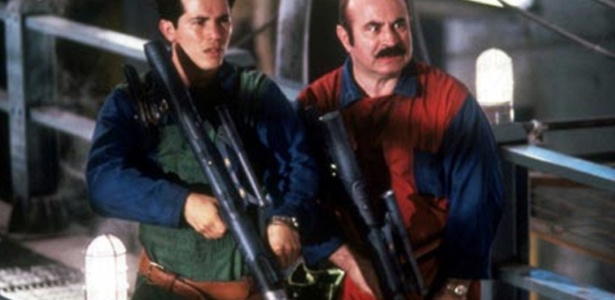 John Leguizamo e Bob Hoskins em "Super Mario Bros." - Divulgação - Divulgação