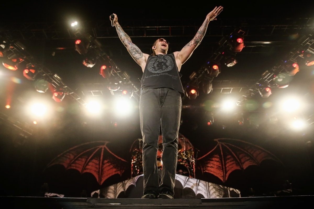 12.mar.2014 - Avenged Sevenfold se apresenta em São Paulo, seis meses após show no Rock in Rio 2013. Devido à grande procura por ingressos, eles voltam à capital paulista no dia 20 de março - Photo Rio News